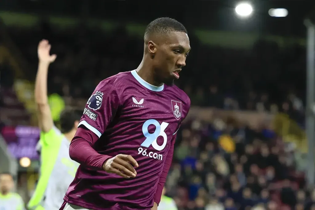 Brentford complete signing of Anthony from Burnley