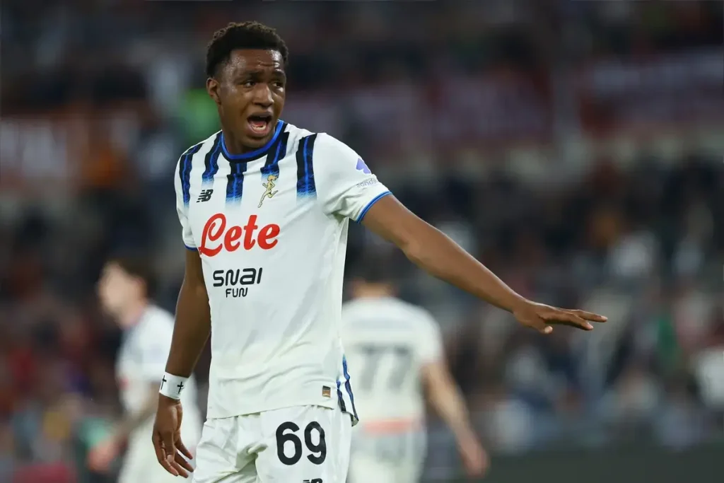 Chelsea discussing move for Atalanta defender Ahanor