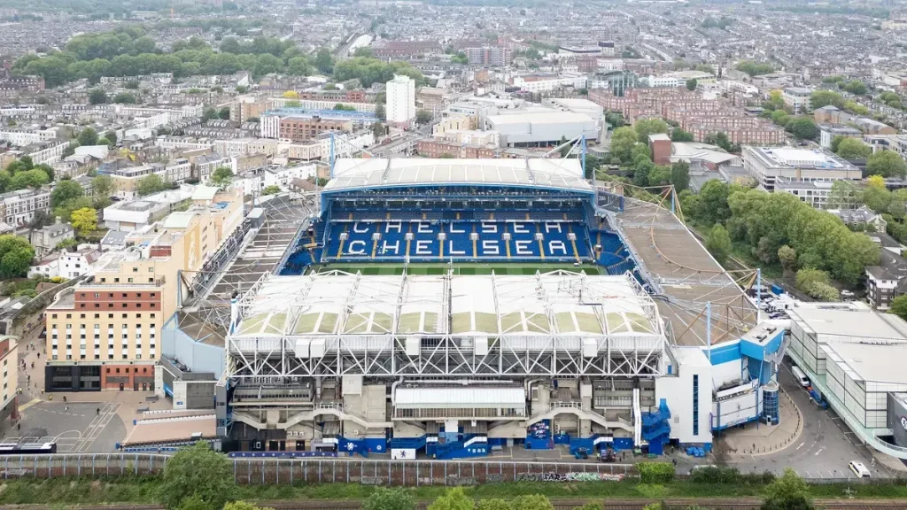 Chelsea v Brighton line-ups: Debut for Martinez as Blues make three changes