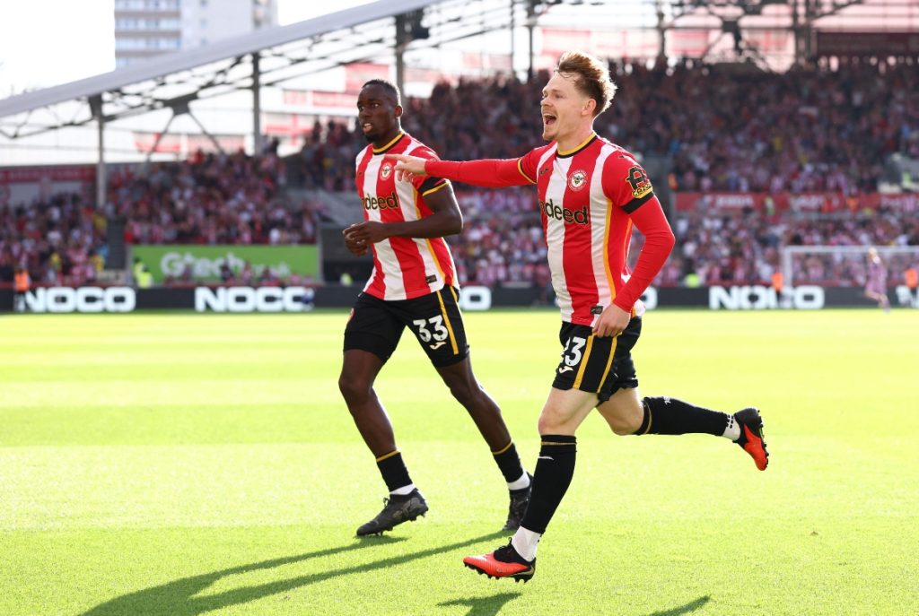 Brentford thump Spurs in brilliant start to season