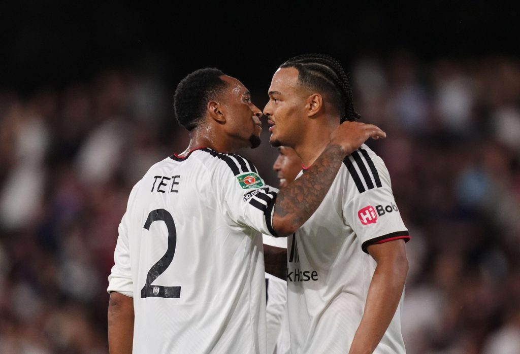 Muniz ends goal drought as Fulham ease through in Carabao Cup