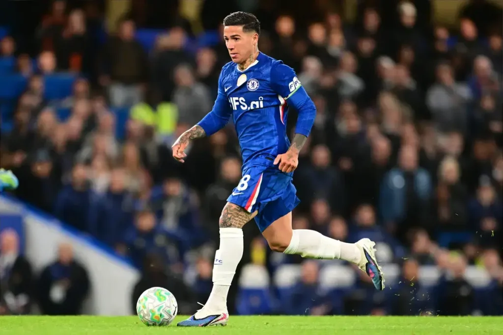 Fernandez not in Chelsea squad for cup game