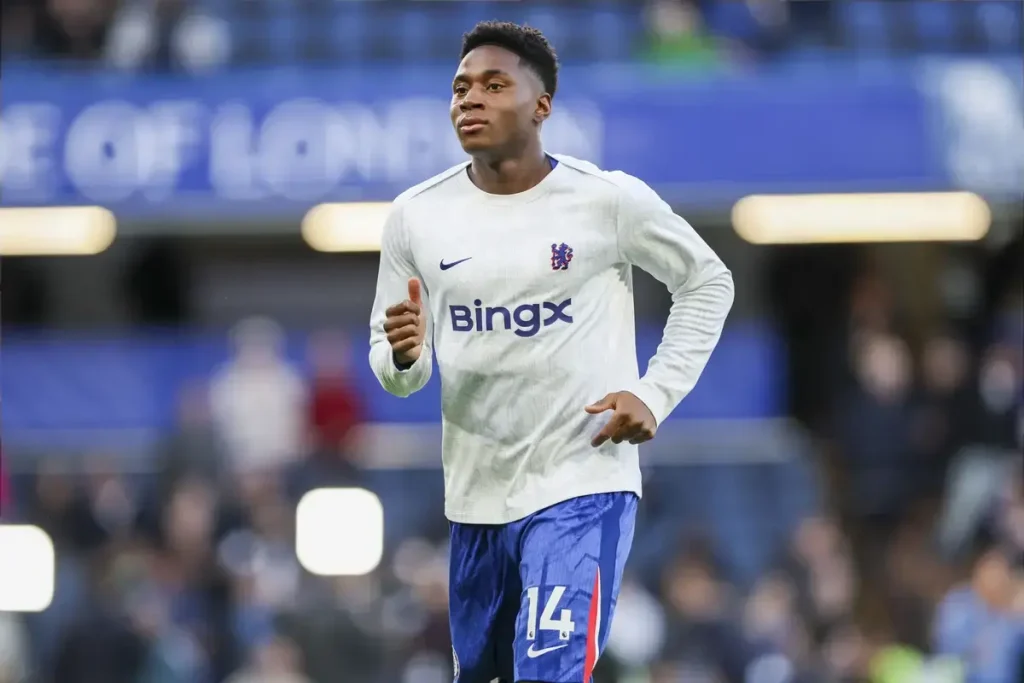 Essugo joins Strasbourg on loan and Washington is sold