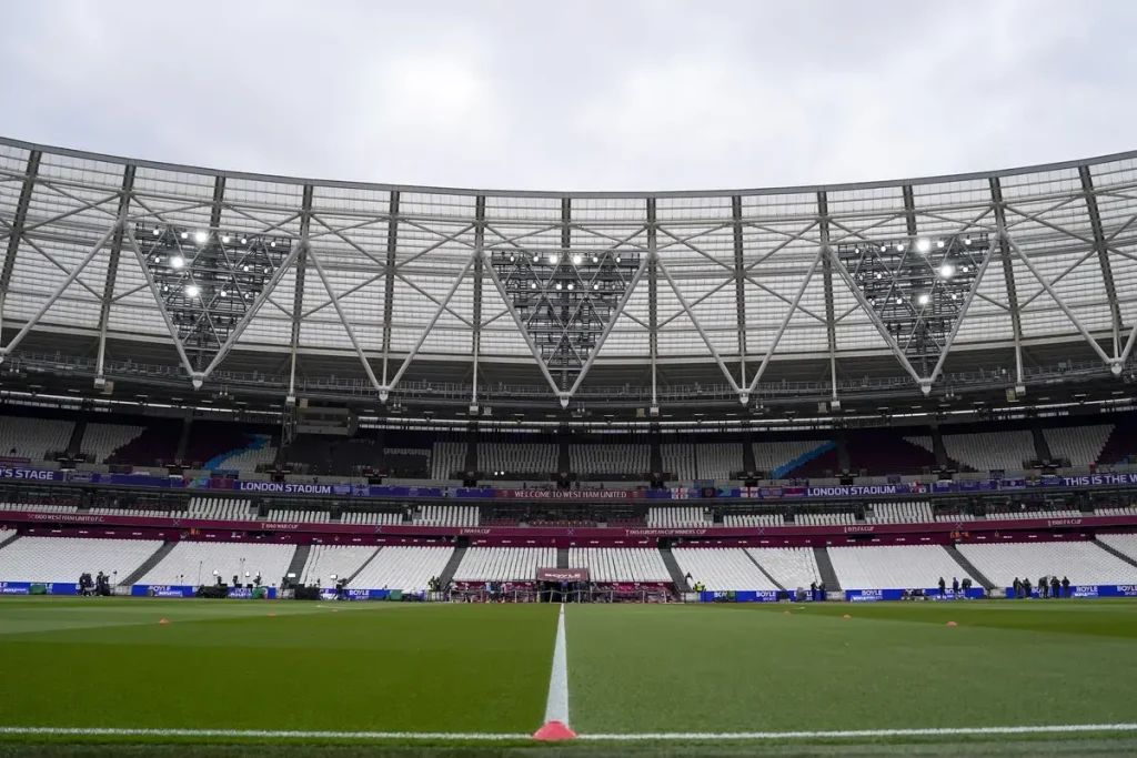 West Ham v Fulham line-ups: Larsson, Kevin and Smith Rowe start
